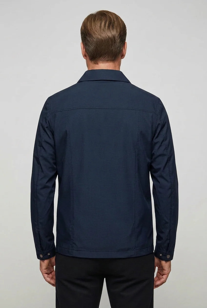 James | Men&