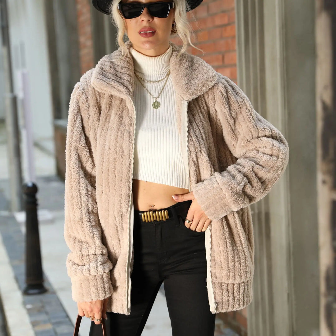 Lucy | Women&