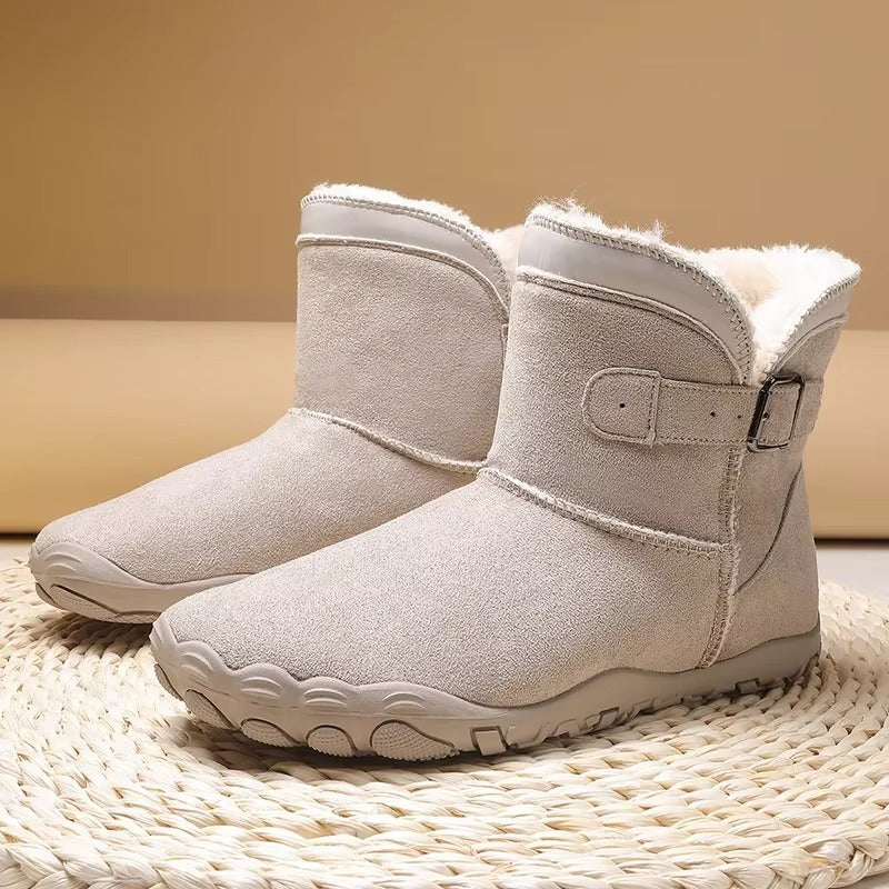 Meg | Women&