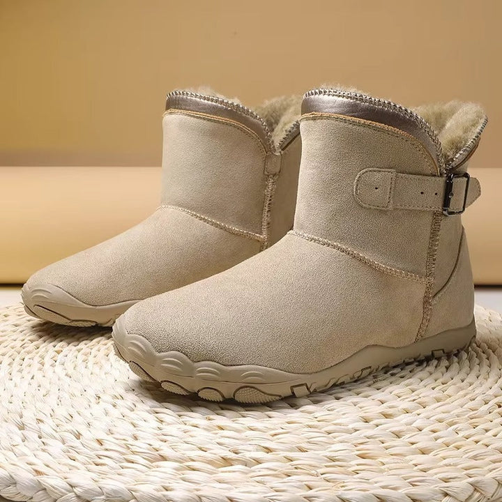 Meg | Women&