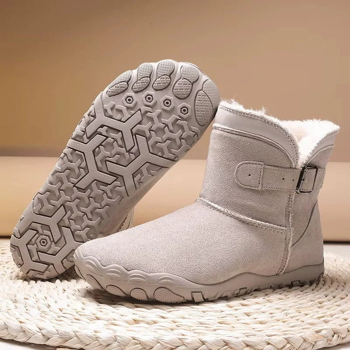 Meg | Women&