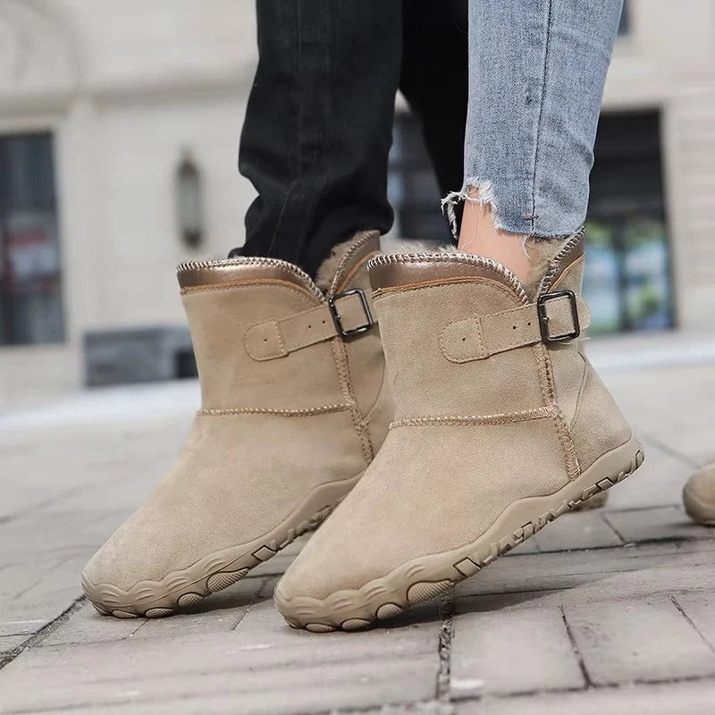 Meg | Women&