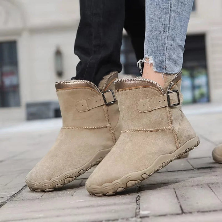 Meg | Women&