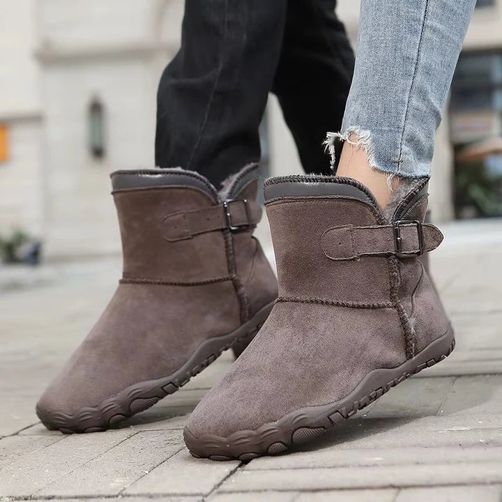 Meg | Women&
