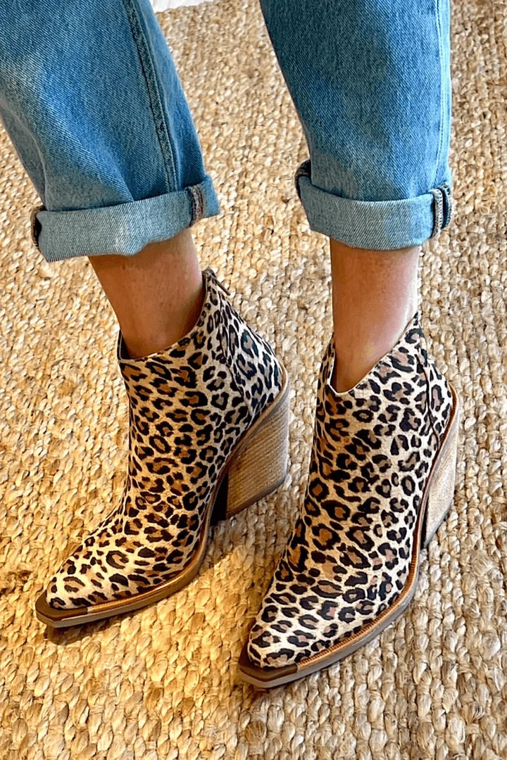 Nell | Women&