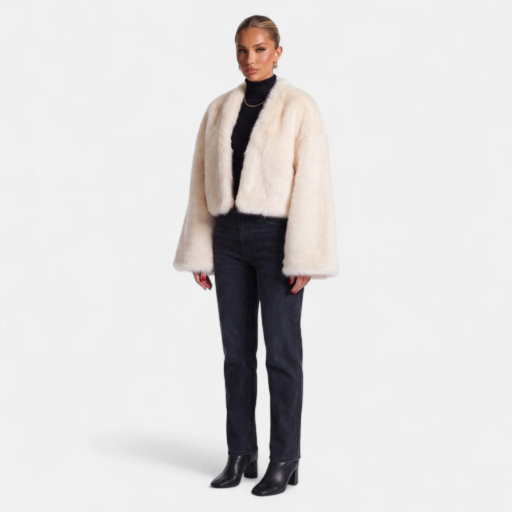 Yvonne | Women&