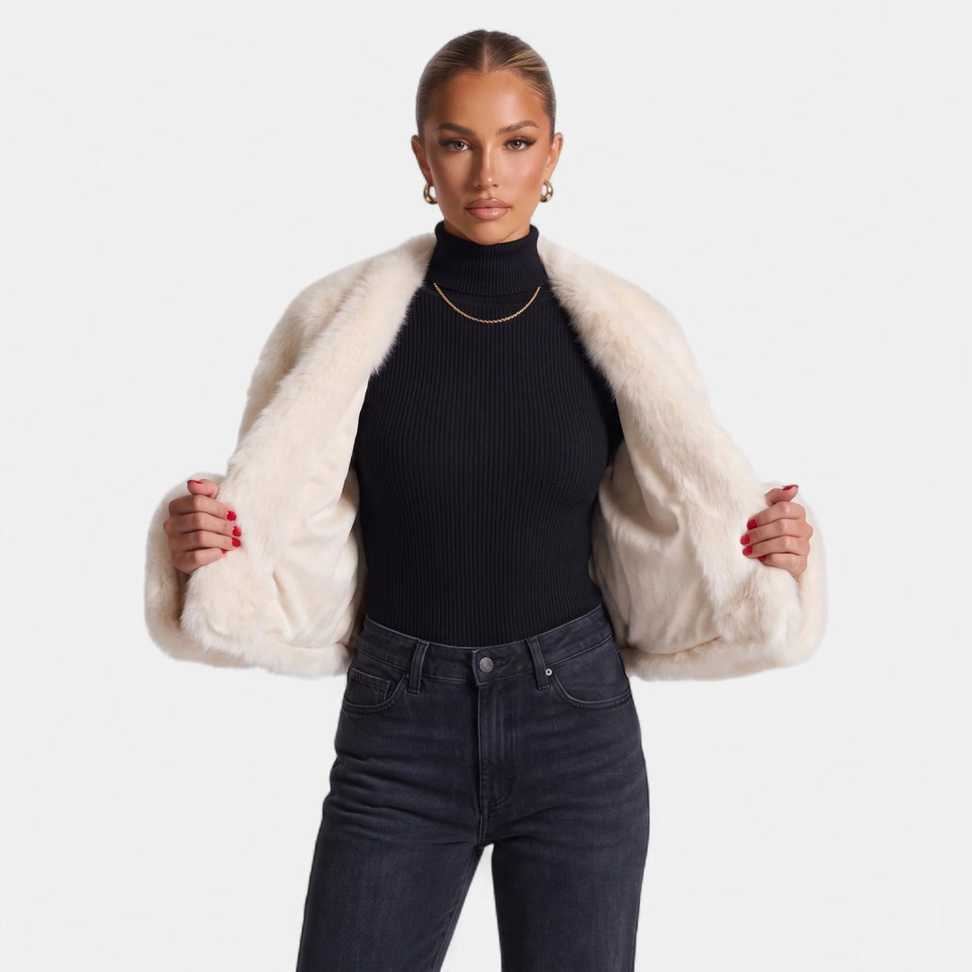Yvonne | Women&